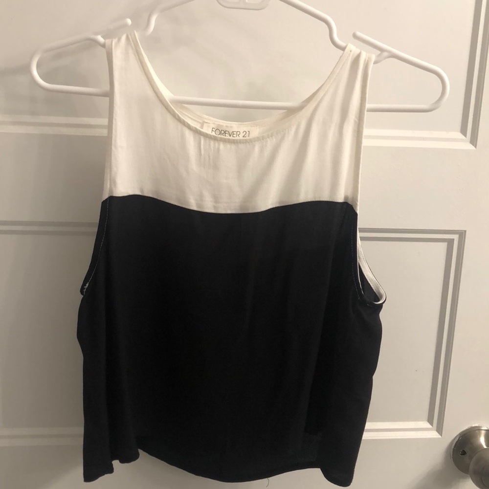 B&W Tank